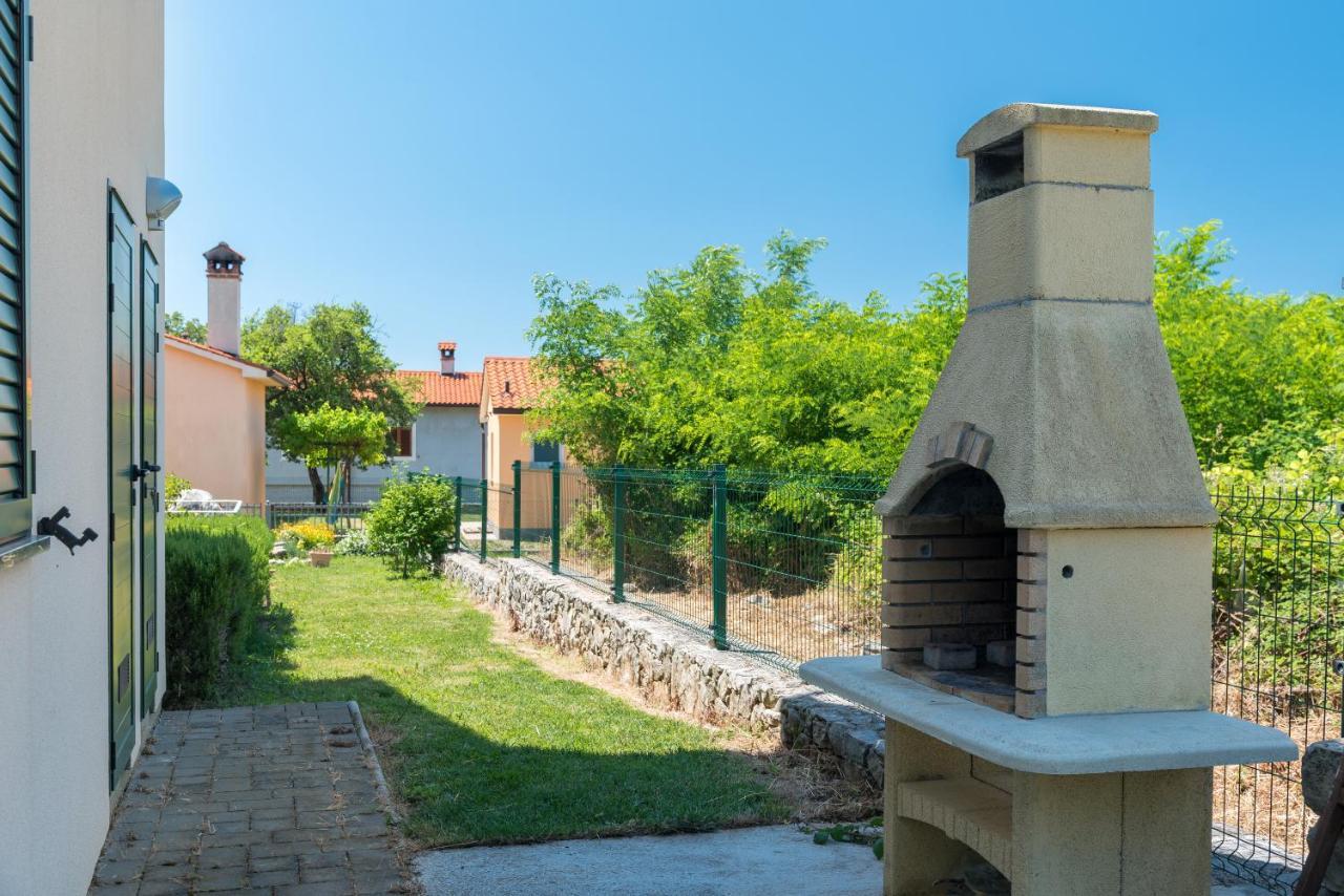 Holiday House Olive Grove With Pool And Garden Labin  Exteriör bild